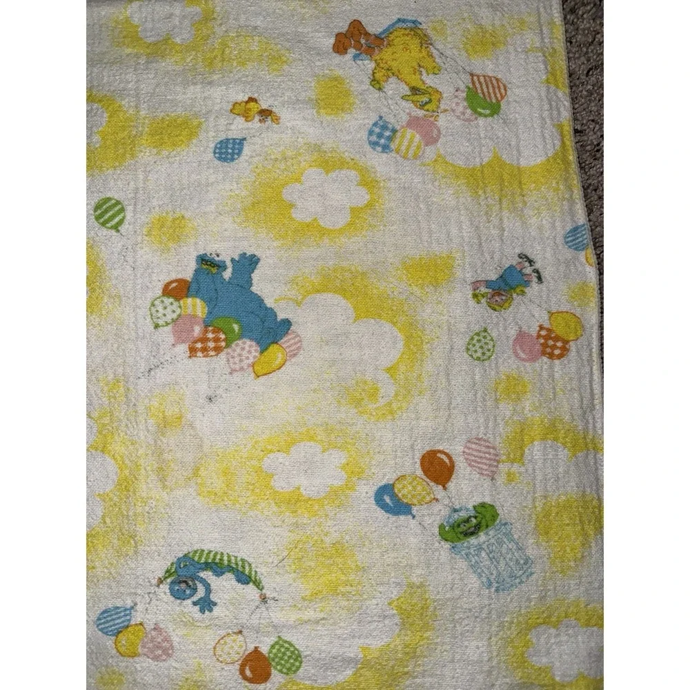 Vtg Toddle TIme  Baby Receiving Blanket Yellow White Balloon Cloud‎